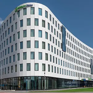Otel Express - Hauptbahnhof By Ihg